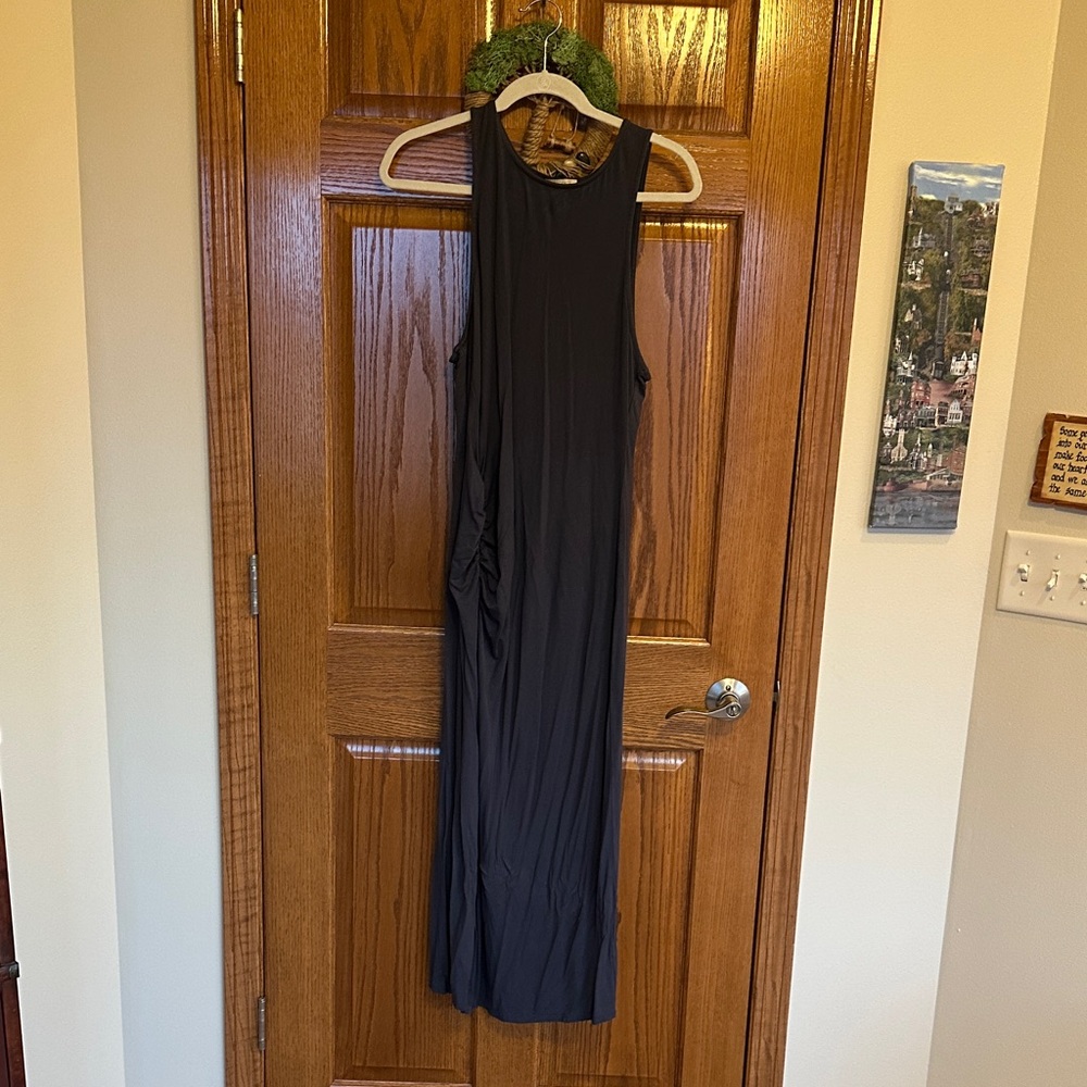 Bordeaux Black Sleeveless Maxi Dress